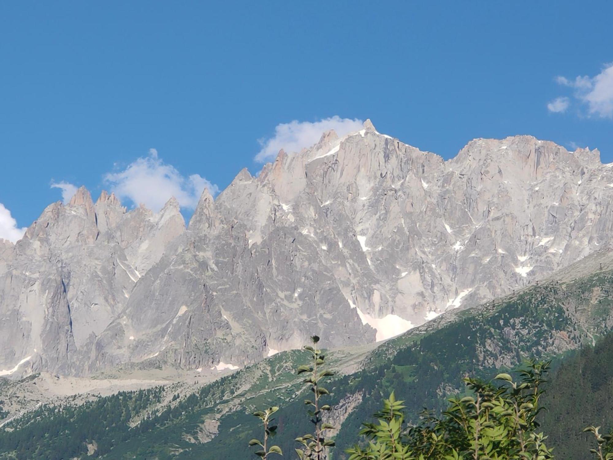 Beau Studio Dans La Vallee De Chamonix Les Trabets Экстерьер фото